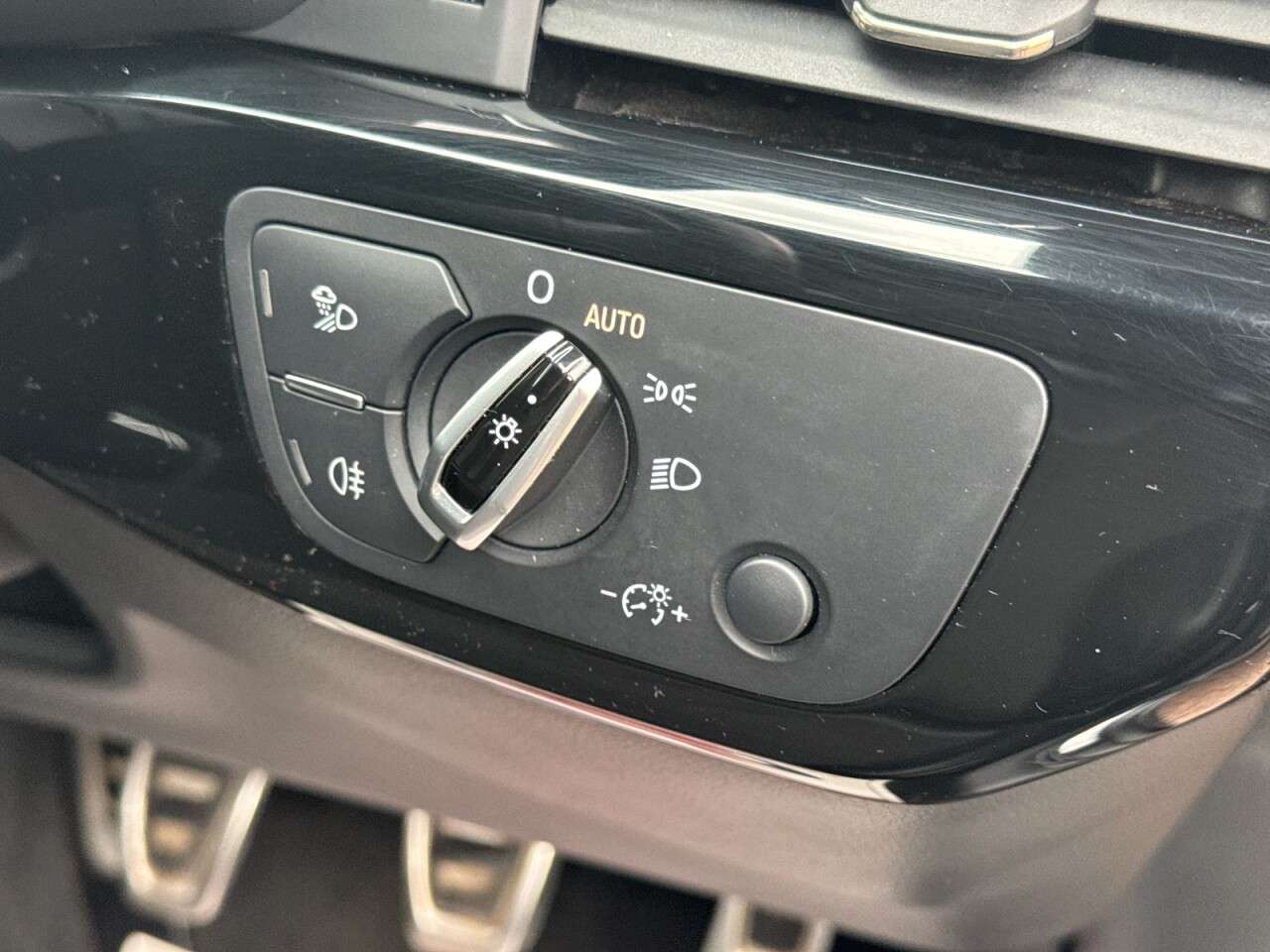 2016 AUDI A4 2016 AUDI A4