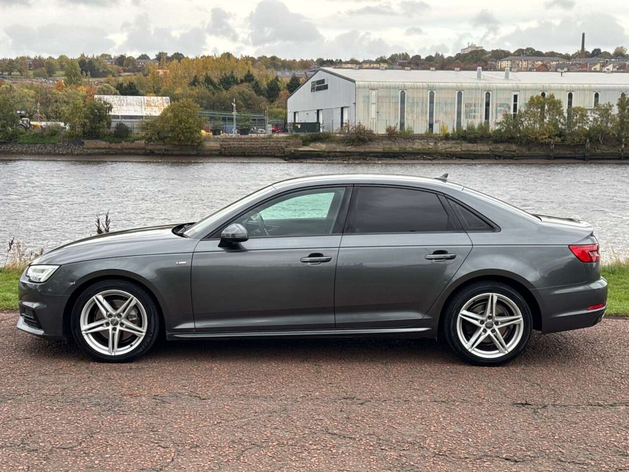 2016 AUDI A4 2016 AUDI A4