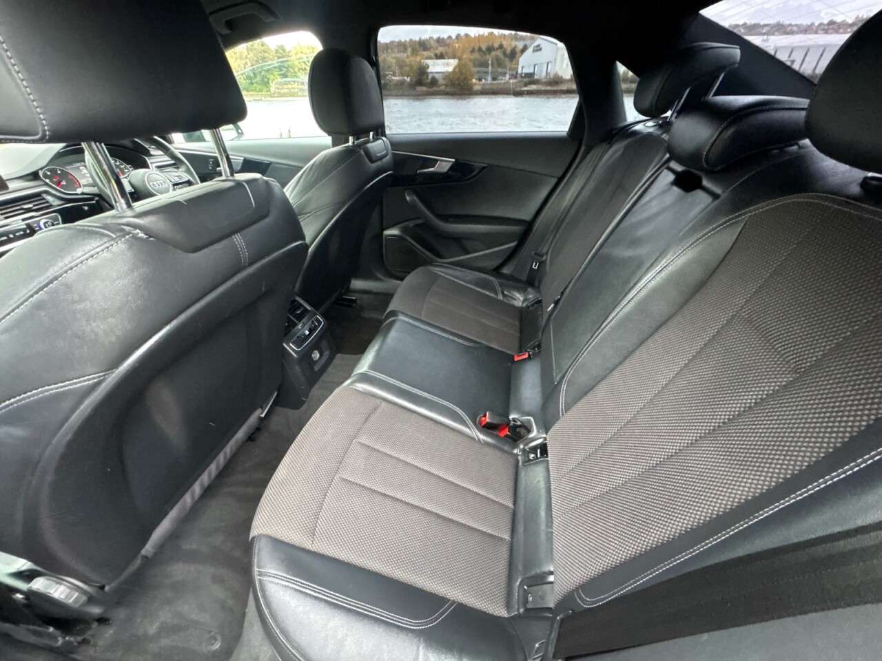 2016 AUDI A4 2016 AUDI A4