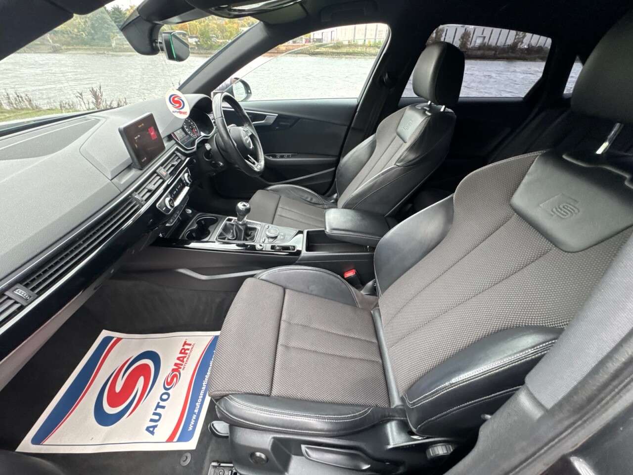 2016 AUDI A4 2016 AUDI A4