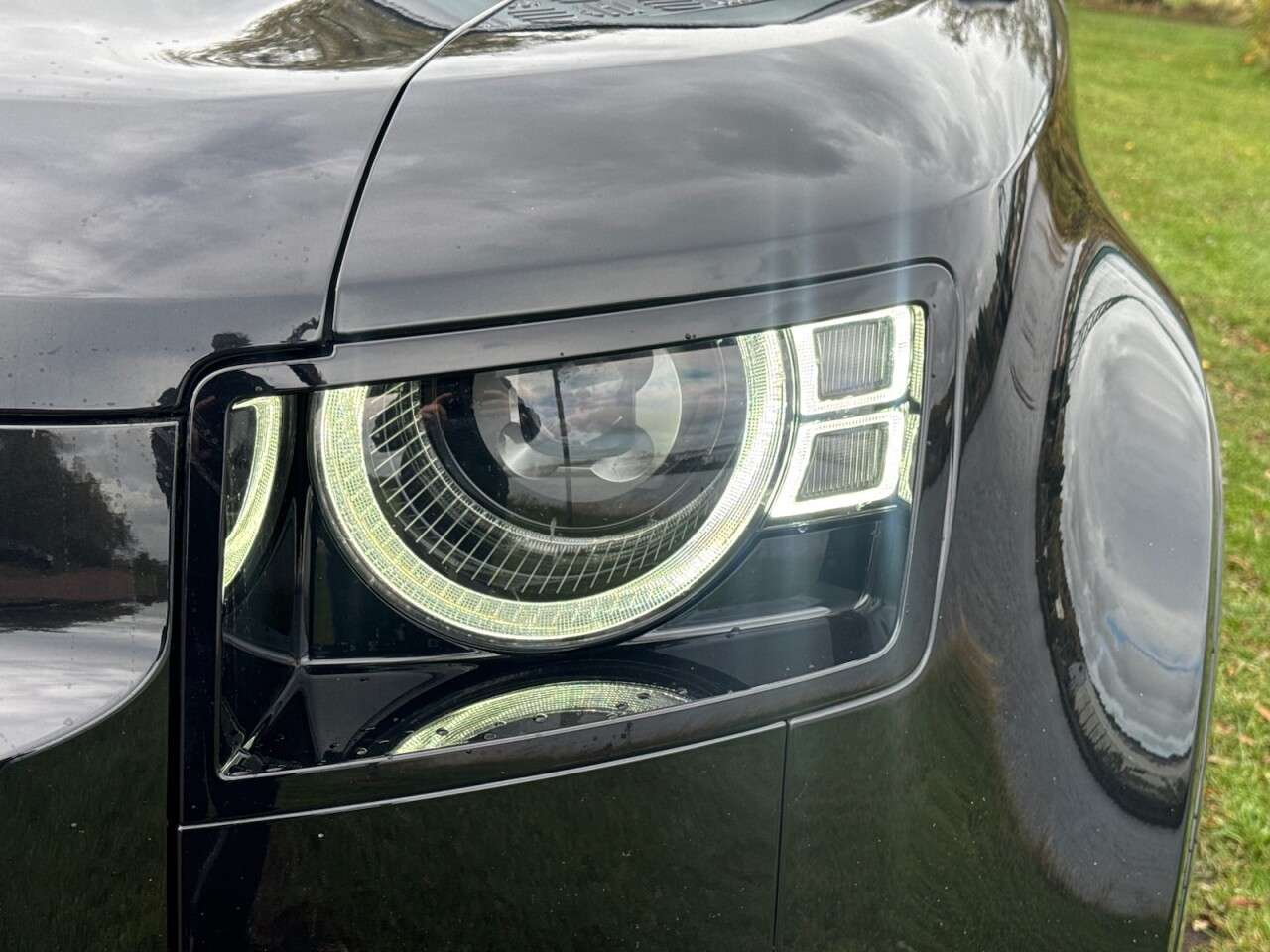 A 2022 LAND ROVER DEFENDER 110 3.0 D250 MHEV XS Edition SUV 5dr Diesel Auto 4WD Euro 6 (s/s) (250 ps) **AI A 2022 LAND ROVER DEFENDER 110 3.0 D250 MHEV XS Edition SUV 5dr Diesel Auto 4WD Euro 6 (s/s) (250 ps) **AI