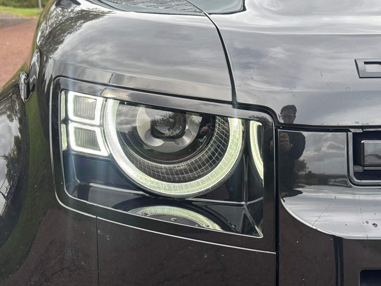 A 2022 LAND ROVER DEFENDER 110 3.0 D250 MHEV XS Edition SUV 5dr Diesel Auto 4WD Euro 6 (s/s) (250 ps) **AI A 2022 LAND ROVER DEFENDER 110 3.0 D250 MHEV XS Edition SUV 5dr Diesel Auto 4WD Euro 6 (s/s) (250 ps) **AI