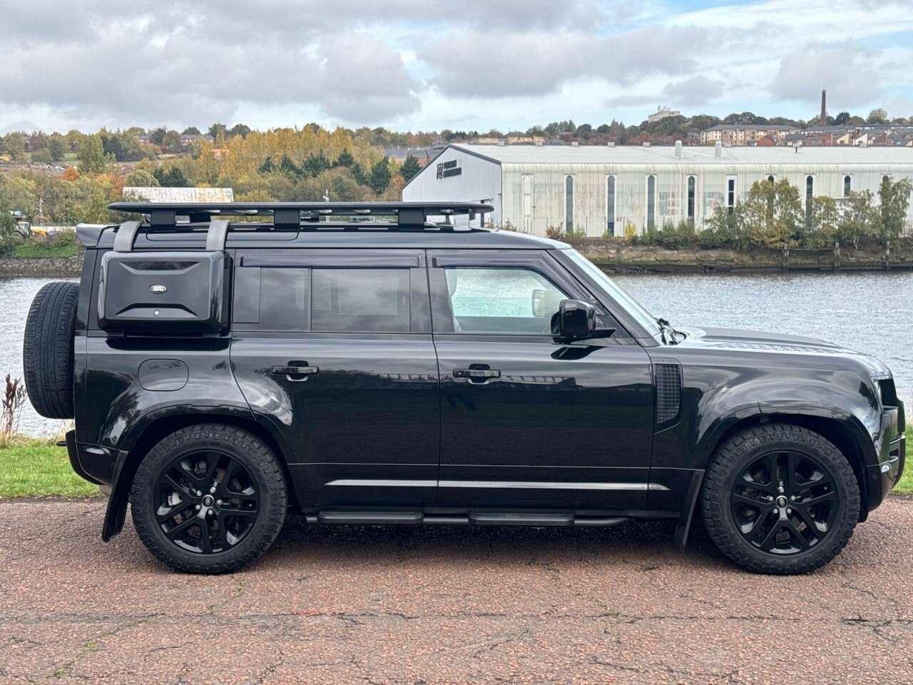 2022 LAND ROVER DEFENDER 110 2022 LAND ROVER DEFENDER 110