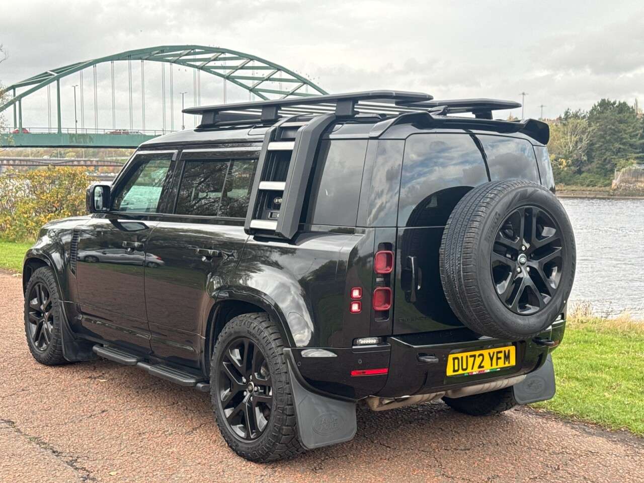 2022 LAND ROVER DEFENDER 110 2022 LAND ROVER DEFENDER 110
