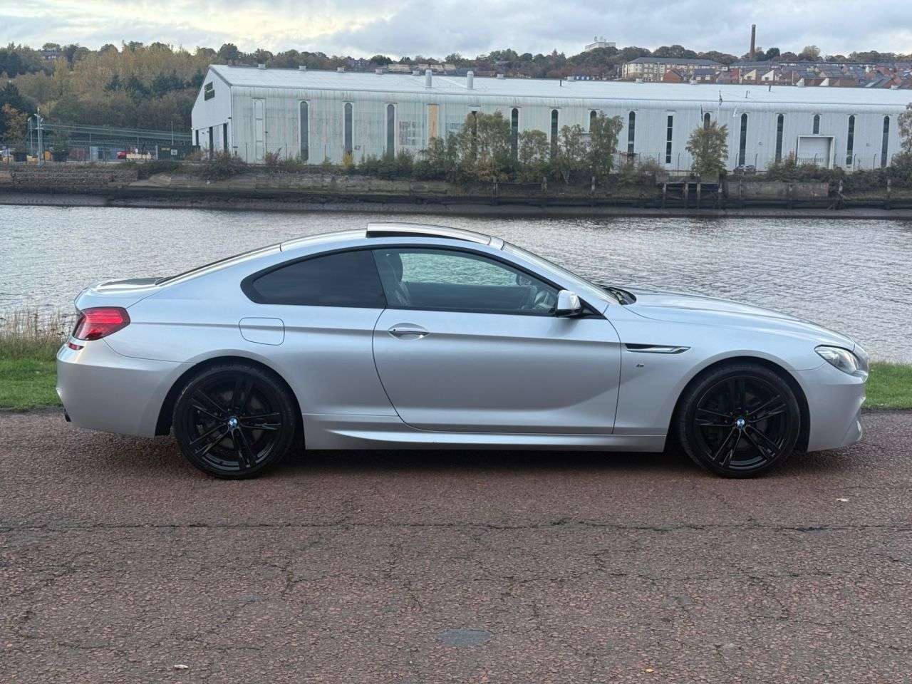 A 2013 BMW 6 SERIES 3.0 640d M Sport Coupe 2dr Diesel Auto Euro 5 (s/s) (313 ps) ELECTRIC MEMOR A 2013 BMW 6 SERIES 3.0 640d M Sport Coupe 2dr Diesel Auto Euro 5 (s/s) (313 ps) ELECTRIC MEMOR