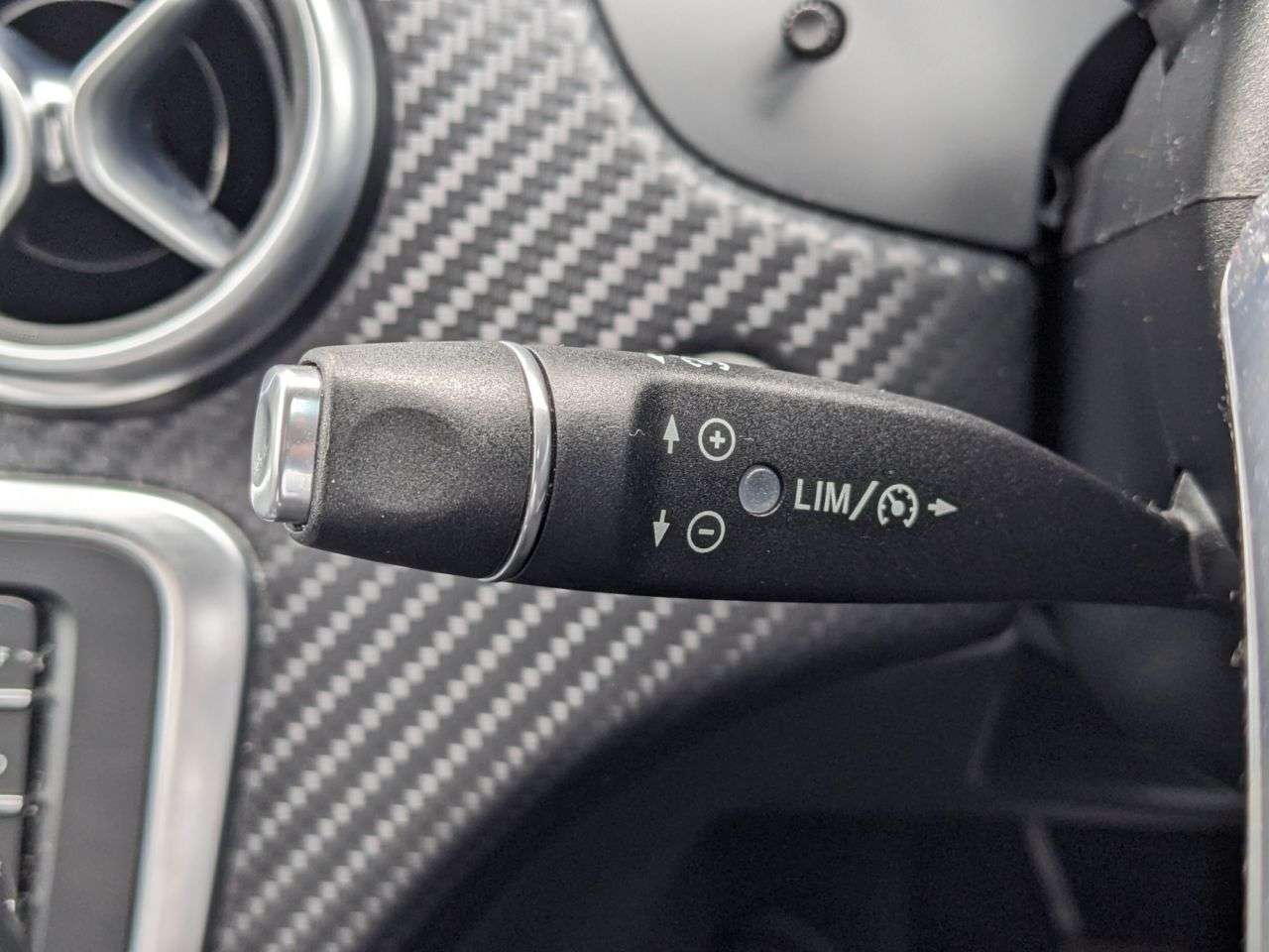 2017 MERCEDES-BENZ A CLASS 2017 MERCEDES-BENZ A CLASS