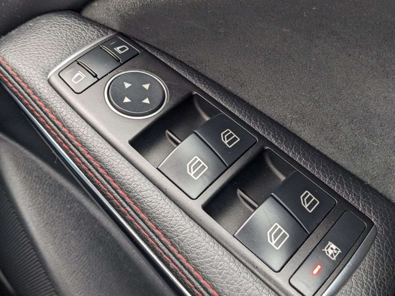 2017 MERCEDES-BENZ A CLASS 2017 MERCEDES-BENZ A CLASS