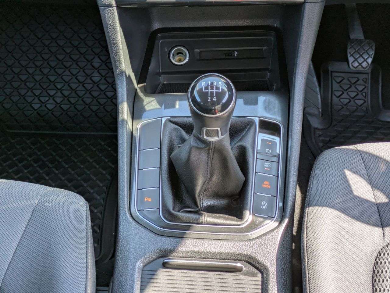 2019 VOLKSWAGEN GOLF SV 2019 VOLKSWAGEN GOLF SV