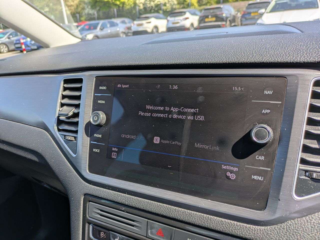 2019 VOLKSWAGEN GOLF SV 2019 VOLKSWAGEN GOLF SV