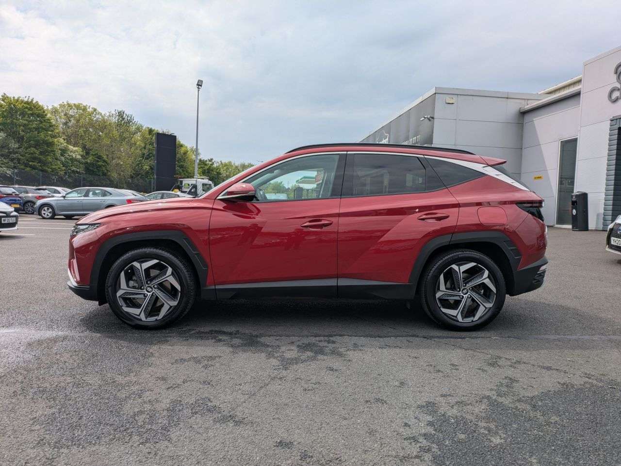 A 2022 HYUNDAI TUCSON 1.6 h T-GDi Ultimate 5dr Plug-in Hybrid Auto 4WD 13.8kWh (265 ps) NI REG - A 2022 HYUNDAI TUCSON 1.6 h T-GDi Ultimate 5dr Plug-in Hybrid Auto 4WD 13.8kWh (265 ps) NI REG -