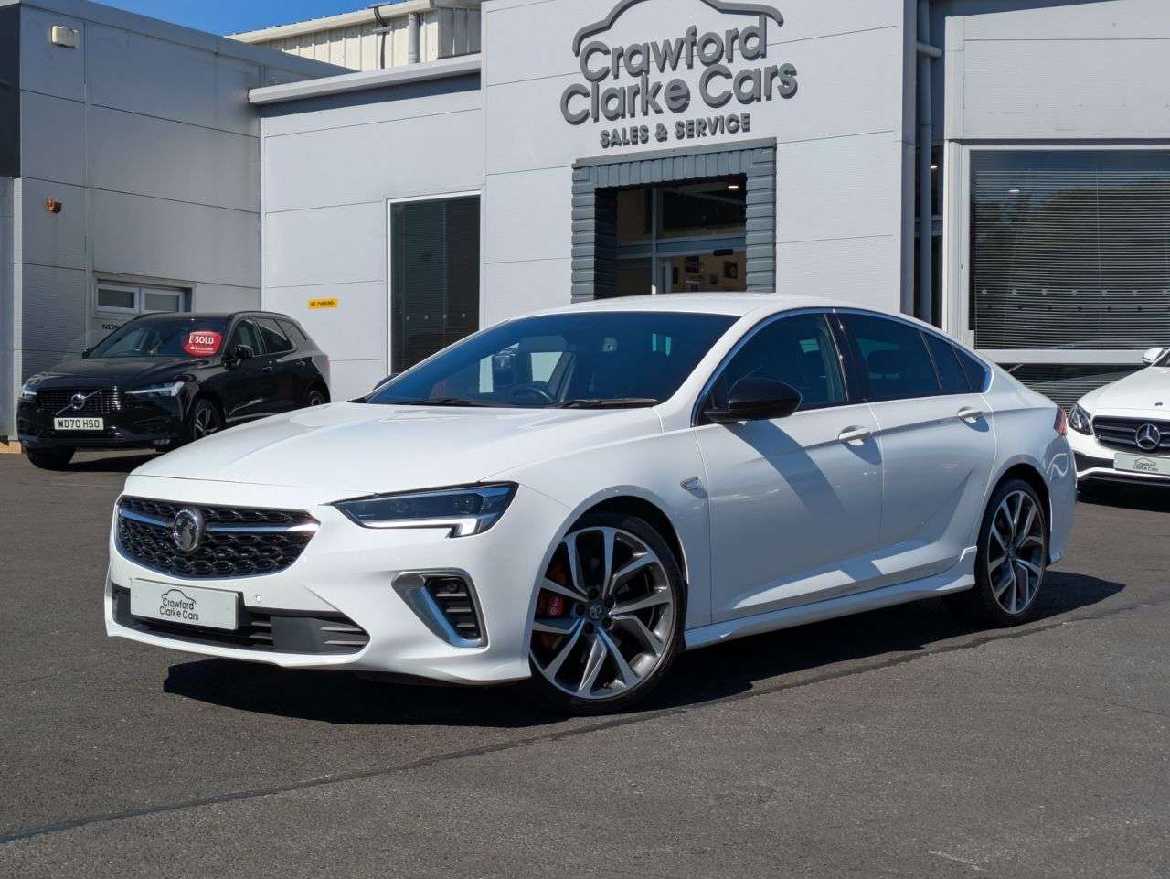 A 2021 VAUXHALL INSIGNIA GSi 2.0i Turbo Grand Sport Petrol Auto 4WD (230 ps) 4WD AUTOMATIC A 2021 VAUXHALL INSIGNIA GSi 2.0i Turbo Grand Sport Petrol Auto 4WD (230 ps) 4WD AUTOMATIC