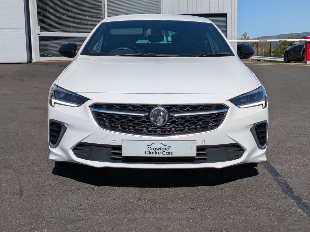 A 2021 VAUXHALL INSIGNIA GSi 2.0i Turbo Grand Sport Petrol Auto 4WD (230 ps) 4WD AUTOMATIC A 2021 VAUXHALL INSIGNIA GSi 2.0i Turbo Grand Sport Petrol Auto 4WD (230 ps) 4WD AUTOMATIC
