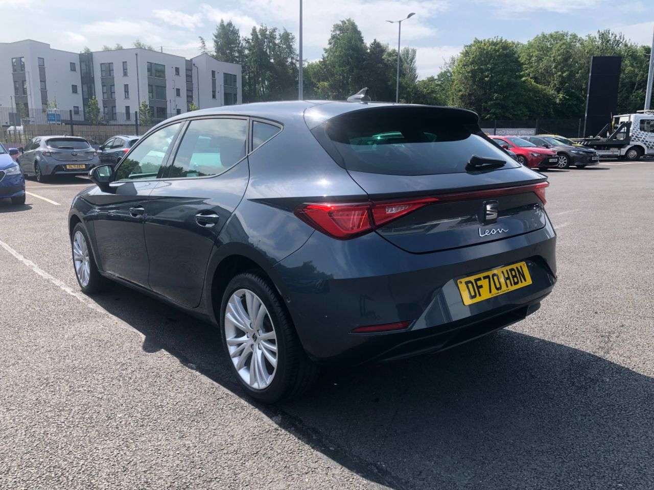 A 2021 SEAT LEON 1.0 TSI SE Dynamic Hatchback 5dr Petrol Manual Euro 6 (s/s) (110 ps) A 2021 SEAT LEON 1.0 TSI SE Dynamic Hatchback 5dr Petrol Manual Euro 6 (s/s) (110 ps)