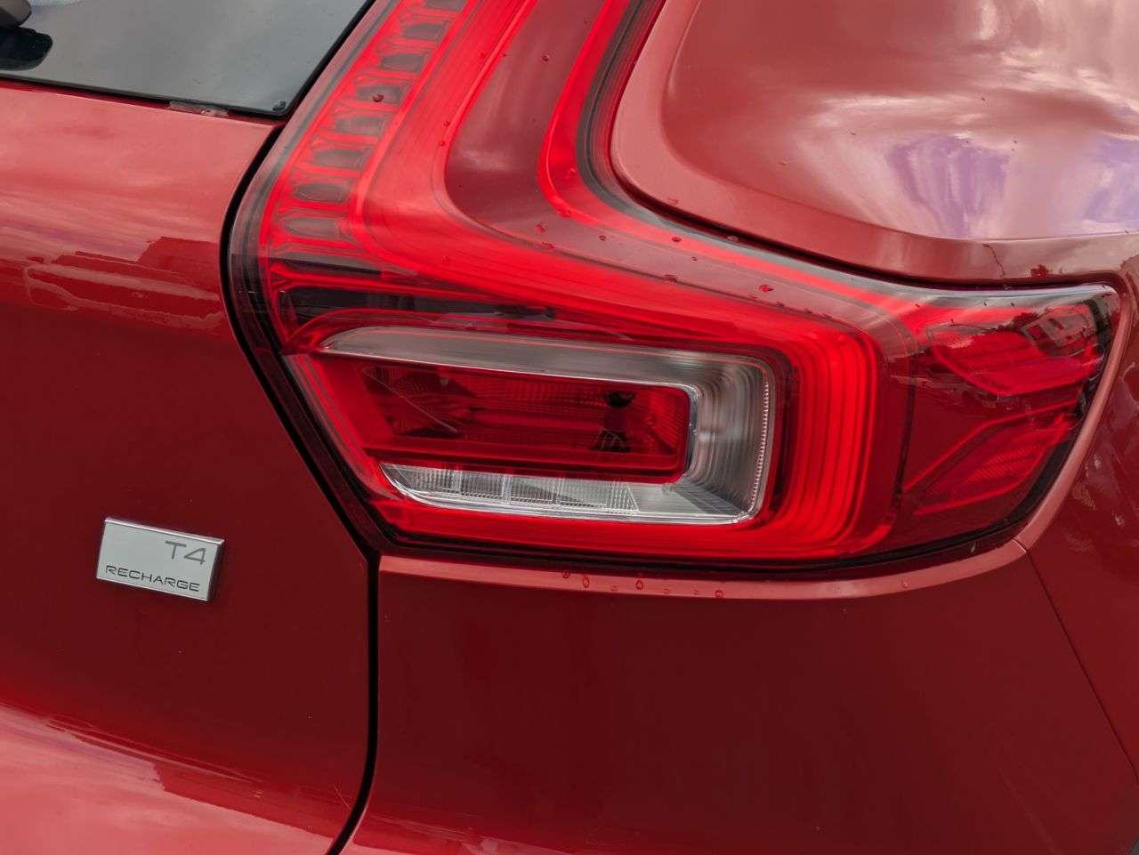 2022 VOLVO XC40 2022 VOLVO XC40