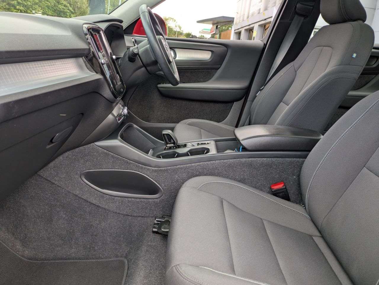 2022 VOLVO XC40 2022 VOLVO XC40