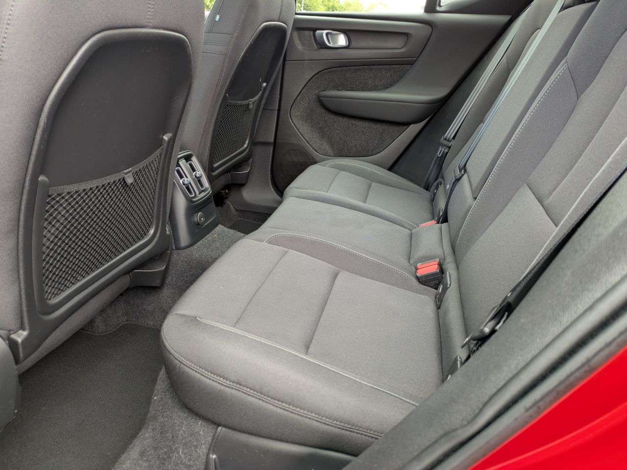 2022 VOLVO XC40 2022 VOLVO XC40