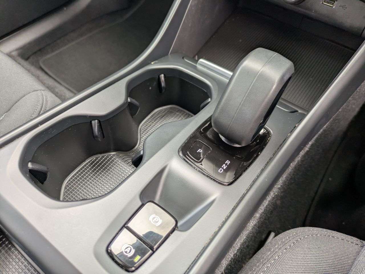 2022 VOLVO XC40 2022 VOLVO XC40