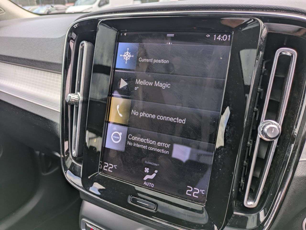 2022 VOLVO XC40 2022 VOLVO XC40