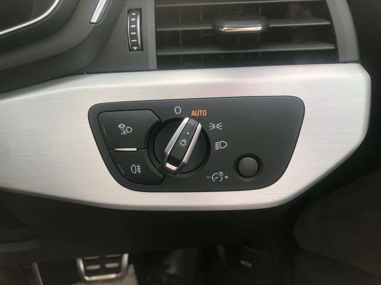 2021 AUDI A4 2021 AUDI A4