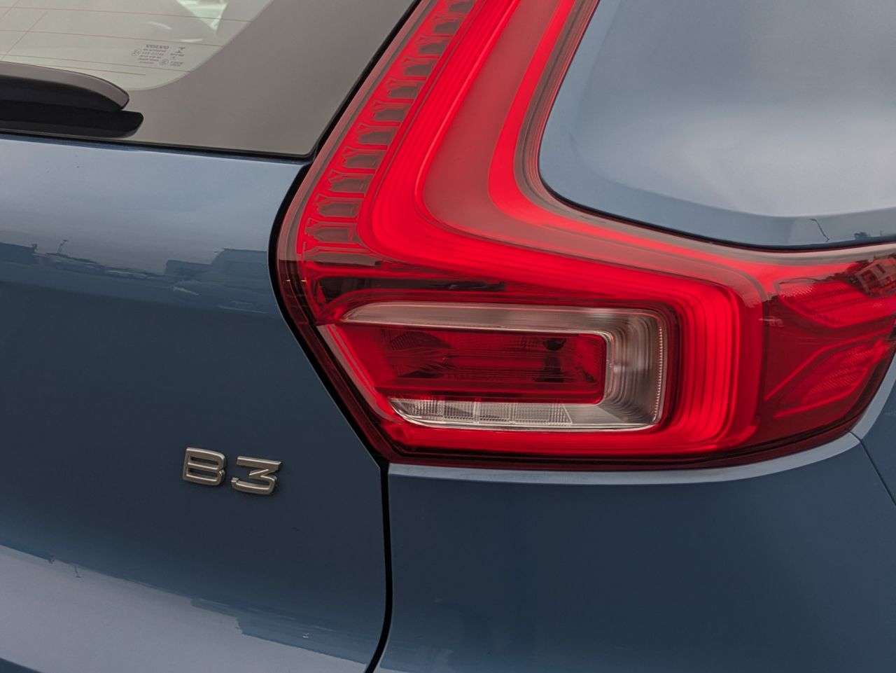 2022 VOLVO XC40 2022 VOLVO XC40