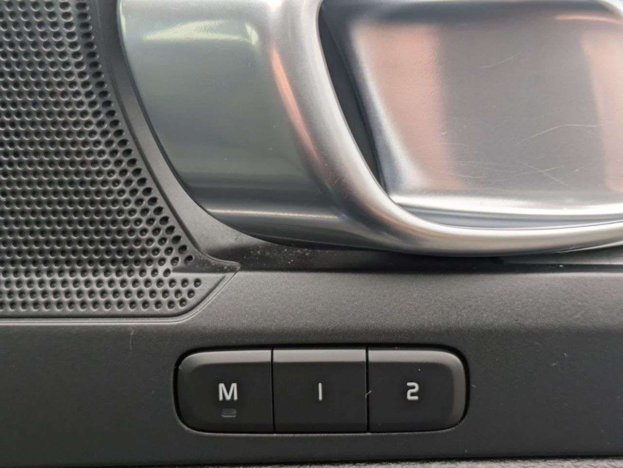 2022 VOLVO XC40 2022 VOLVO XC40