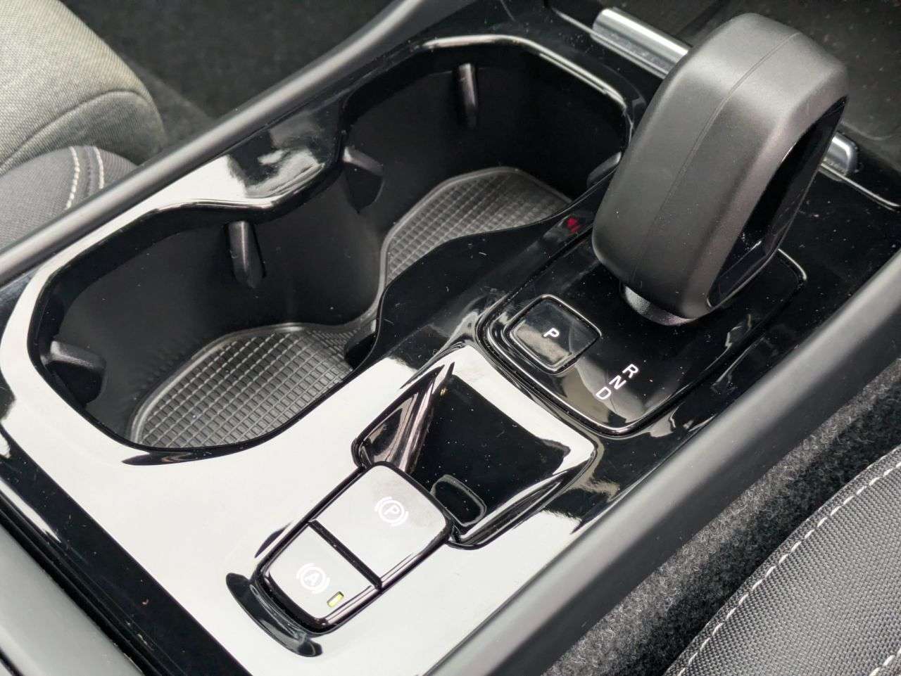 2022 VOLVO XC40 2022 VOLVO XC40