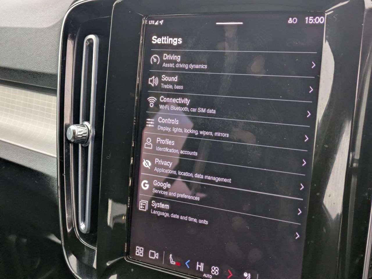 2022 VOLVO XC40 2022 VOLVO XC40