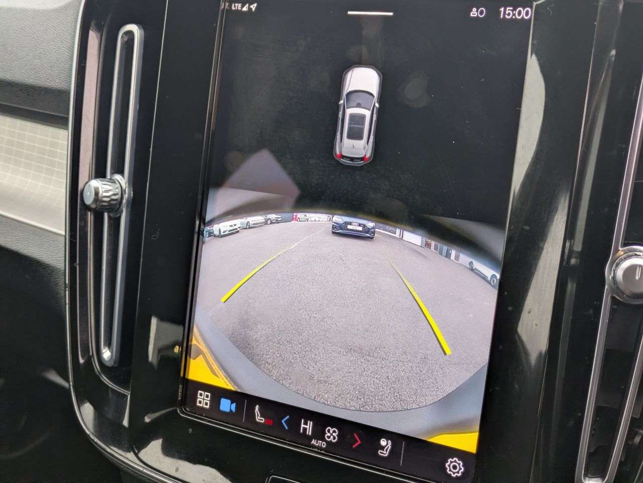 2022 VOLVO XC40 2022 VOLVO XC40