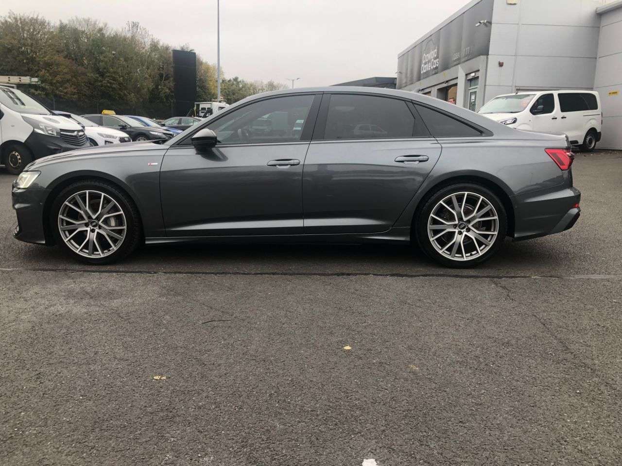 A 2022 AUDI A6 SALOON 2.0 TDI 40 Black Edition Saloon 4dr Diesel S Tronic Euro 6 (s/s) (204 ps) A 2022 AUDI A6 SALOON 2.0 TDI 40 Black Edition Saloon 4dr Diesel S Tronic Euro 6 (s/s) (204 ps)