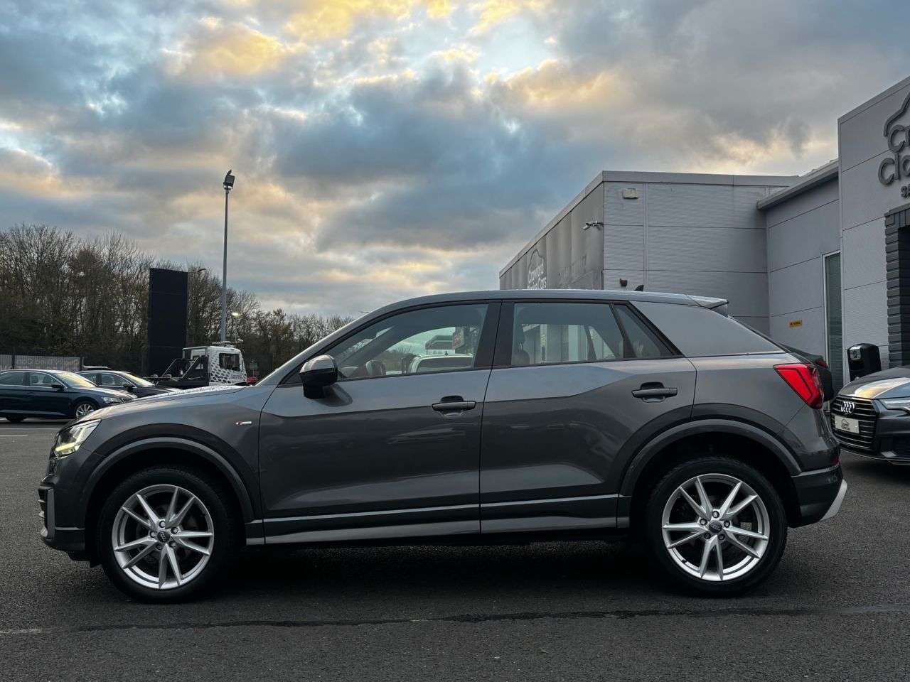 A 2020 AUDI Q2 1.5 TFSI CoD 35 S line SUV 5dr Petrol S Tronic Euro 6 (s/s) (150 ps) TFSI S A 2020 AUDI Q2 1.5 TFSI CoD 35 S line SUV 5dr Petrol S Tronic Euro 6 (s/s) (150 ps) TFSI S