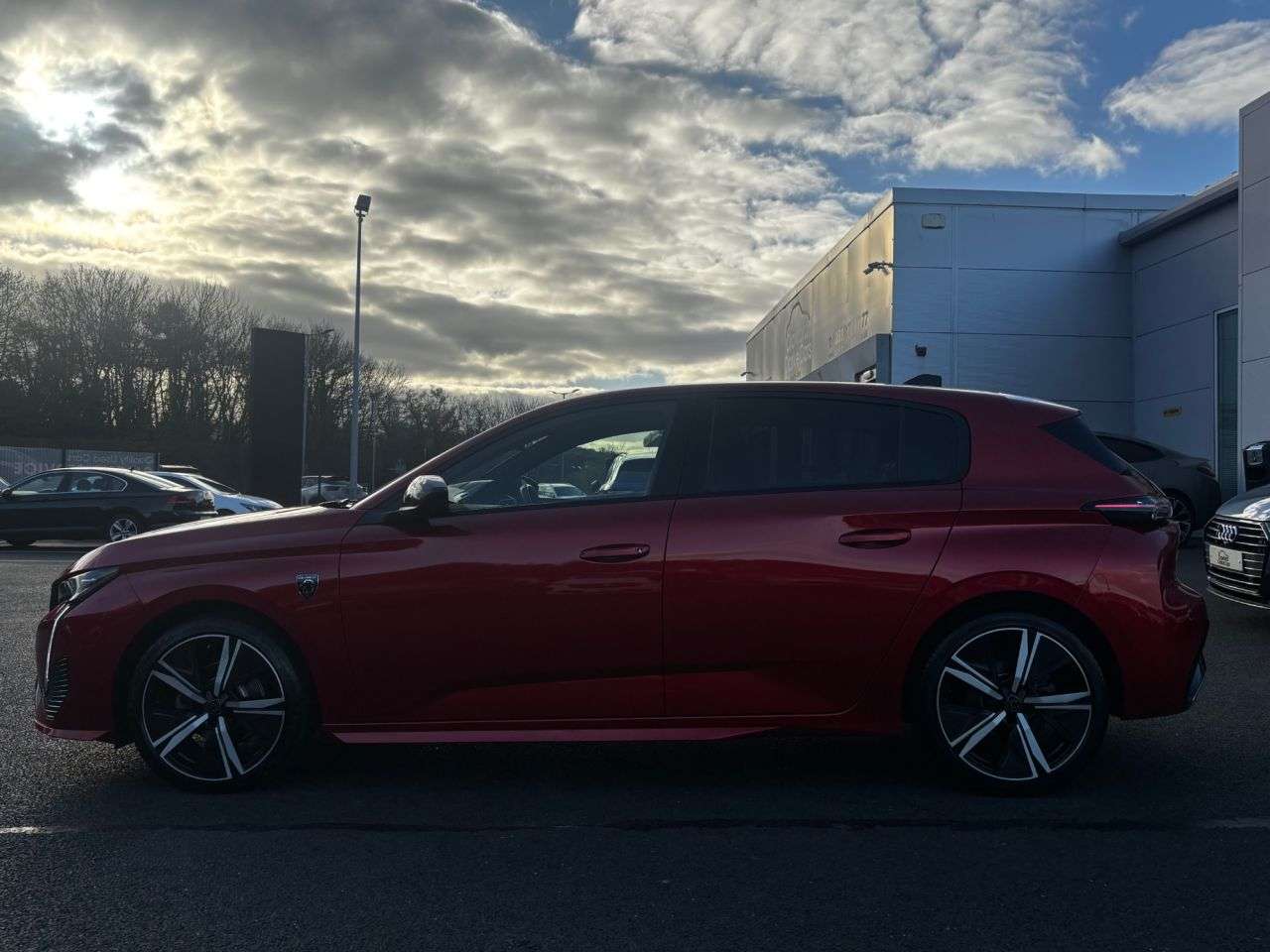 A 2022 PEUGEOT 308 1.2 PureTech GT Hatchback 5dr Petrol EAT Euro 6 (s/s) (130 ps) AUTOMATIC A 2022 PEUGEOT 308 1.2 PureTech GT Hatchback 5dr Petrol EAT Euro 6 (s/s) (130 ps) AUTOMATIC