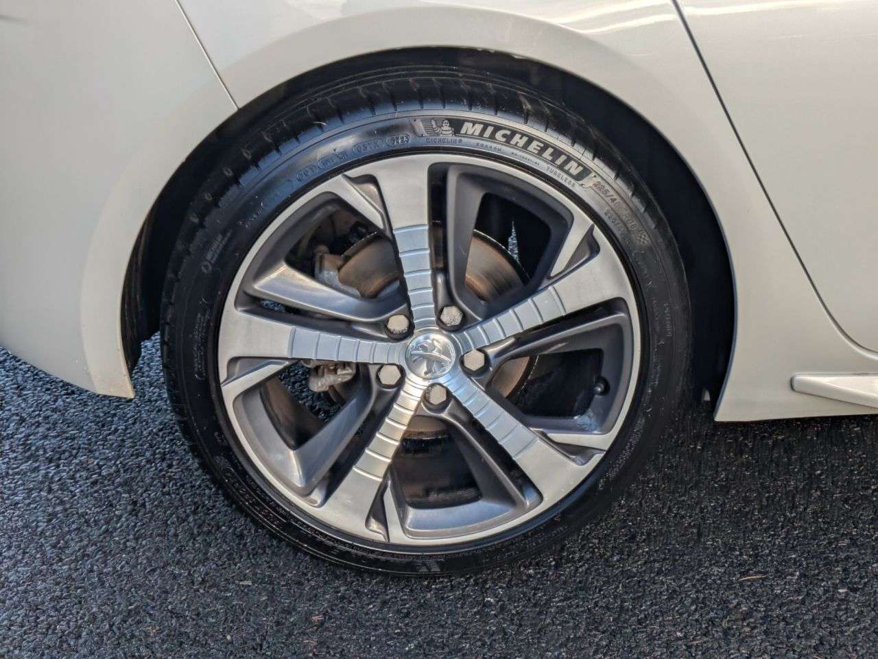 2019 PEUGEOT 308 2019 PEUGEOT 308