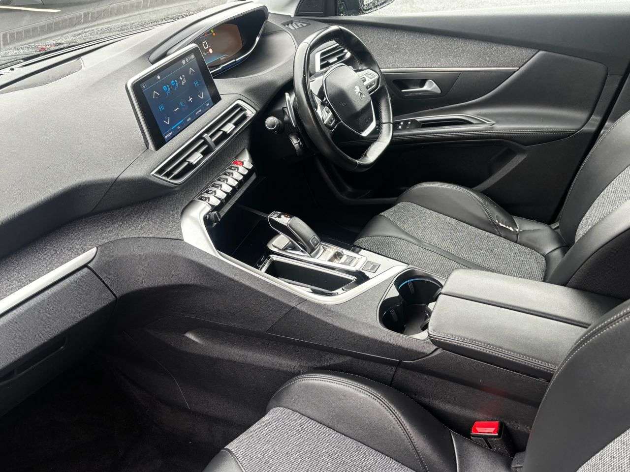 2019 PEUGEOT 5008 2019 PEUGEOT 5008