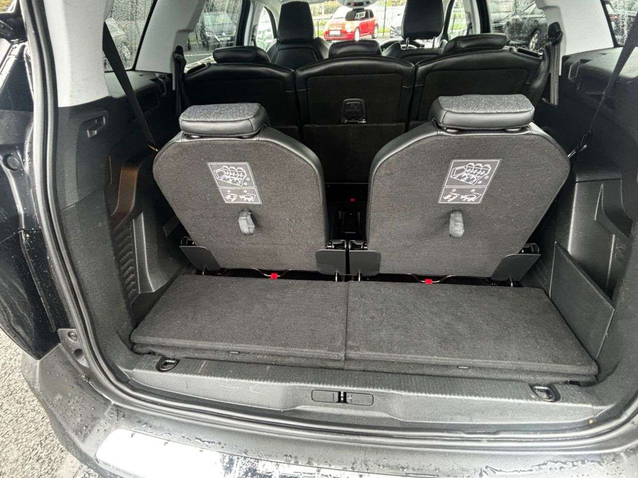 2019 PEUGEOT 5008 2019 PEUGEOT 5008