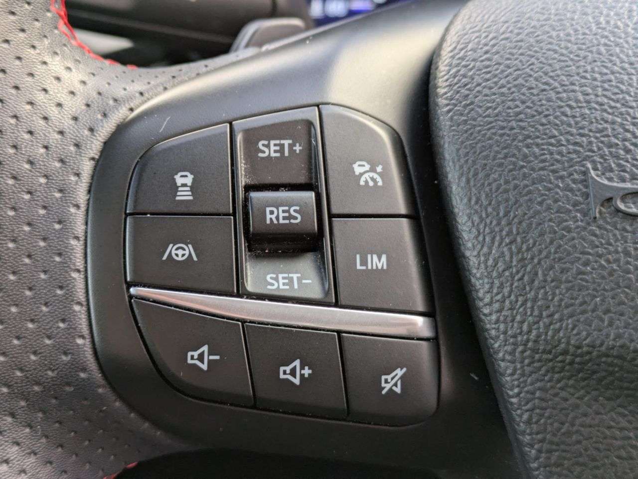 2022 FORD KUGA 2022 FORD KUGA