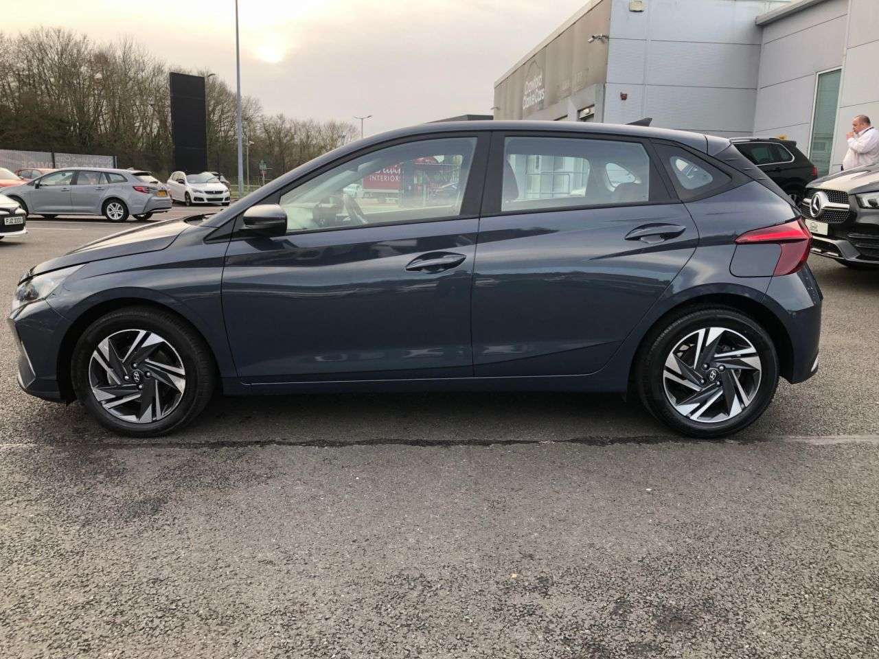 A 2022 HYUNDAI I20 1.0 T-GDi MHEV SE Connect Hatchback 5dr Petrol Hybrid Manual Euro 6 (s/s) ( A 2022 HYUNDAI I20 1.0 T-GDi MHEV SE Connect Hatchback 5dr Petrol Hybrid Manual Euro 6 (s/s) (