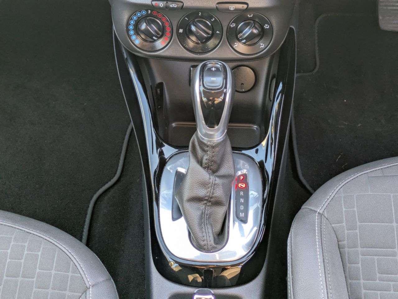 2018 VAUXHALL CORSA 2018 VAUXHALL CORSA