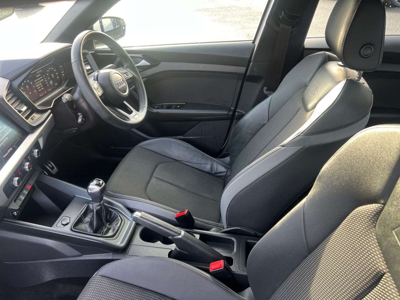 2022 AUDI A1 2022 AUDI A1