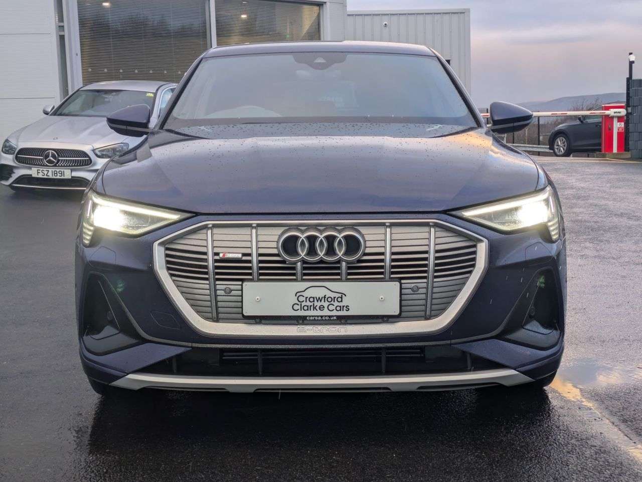 A 2021 AUDI E-TRON 55 S line Sportback 5dr Electric Auto quattro 95kWh (408 ps) A 2021 AUDI E-TRON 55 S line Sportback 5dr Electric Auto quattro 95kWh (408 ps)