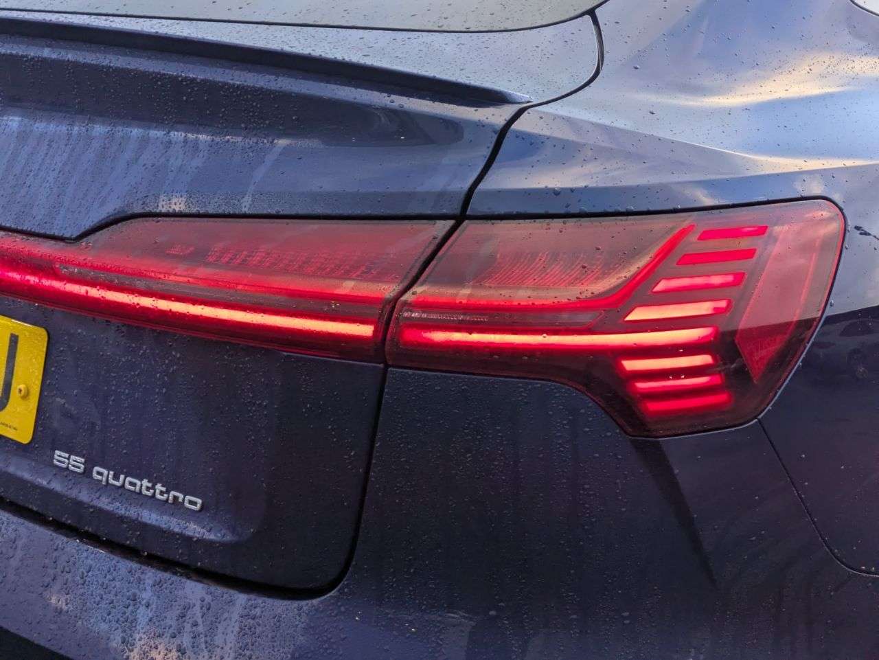 2021 AUDI E-TRON 2021 AUDI E-TRON