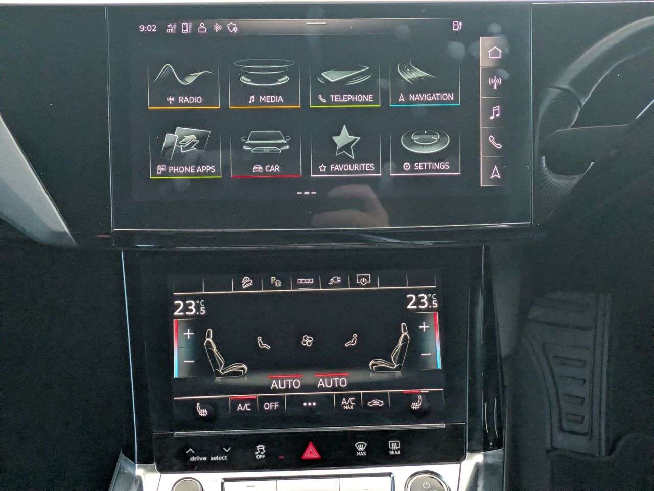 2021 AUDI E-TRON 2021 AUDI E-TRON