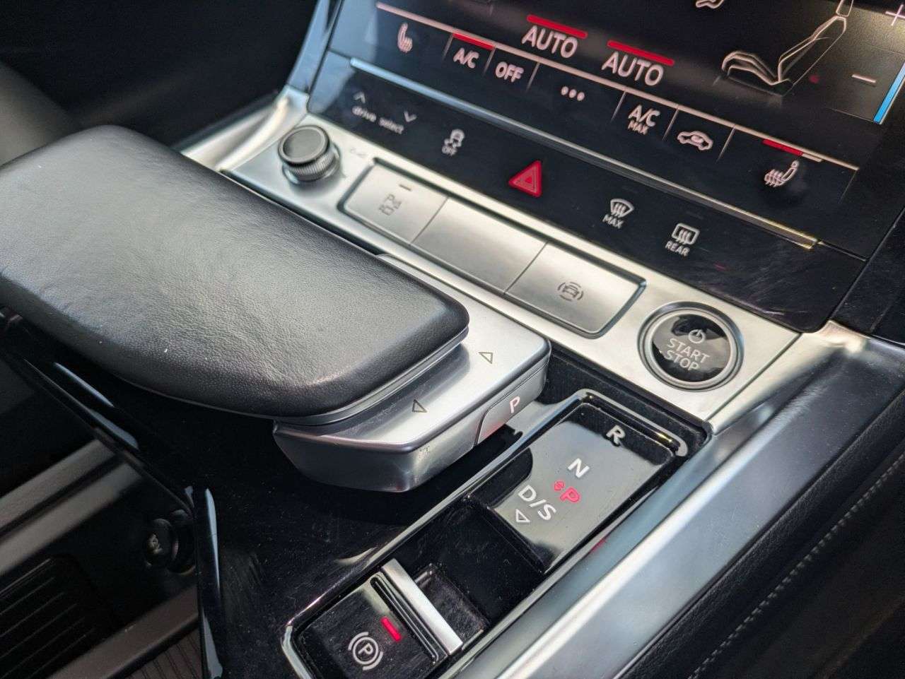 2021 AUDI E-TRON 2021 AUDI E-TRON