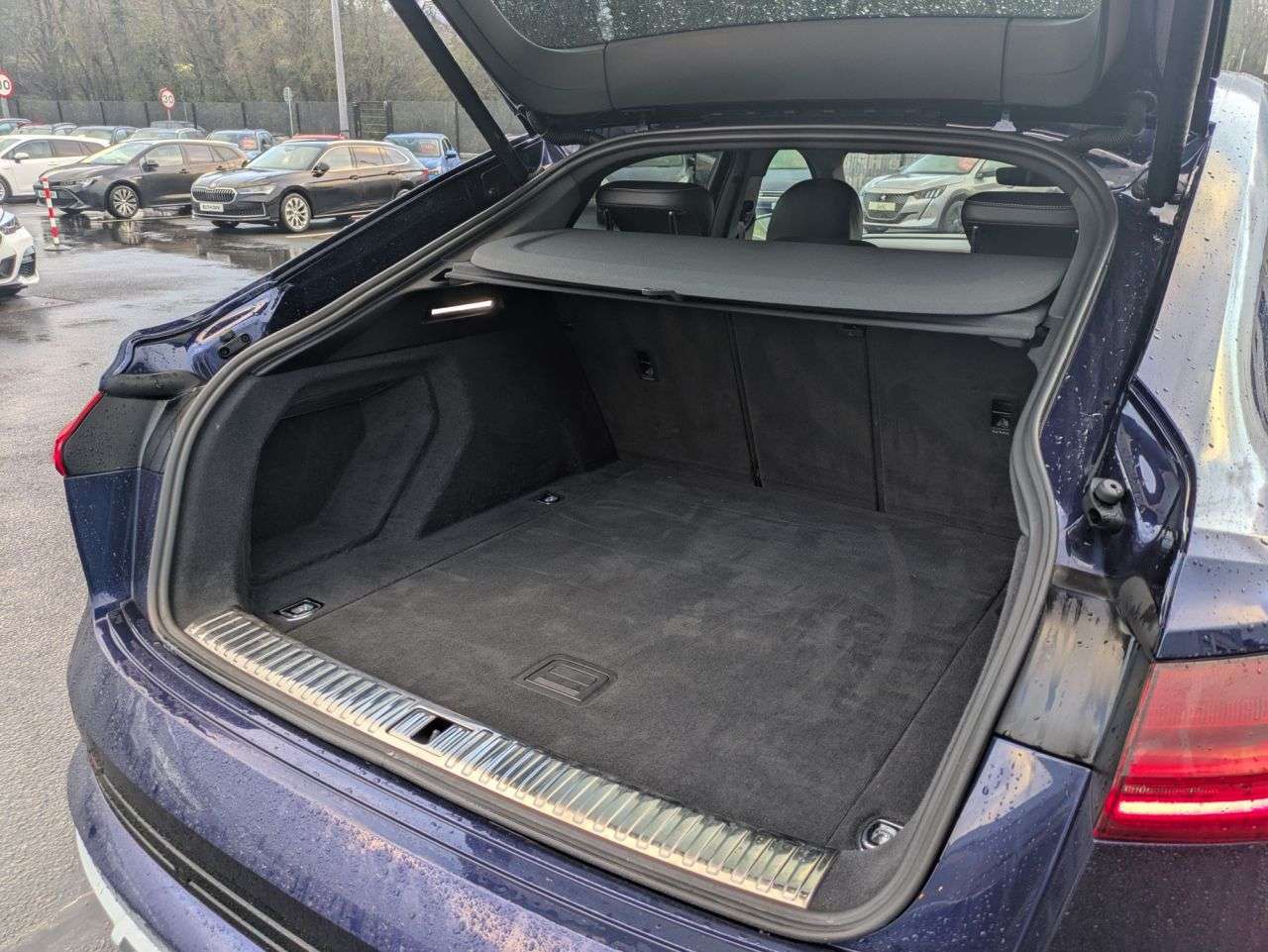 2021 AUDI E-TRON 2021 AUDI E-TRON