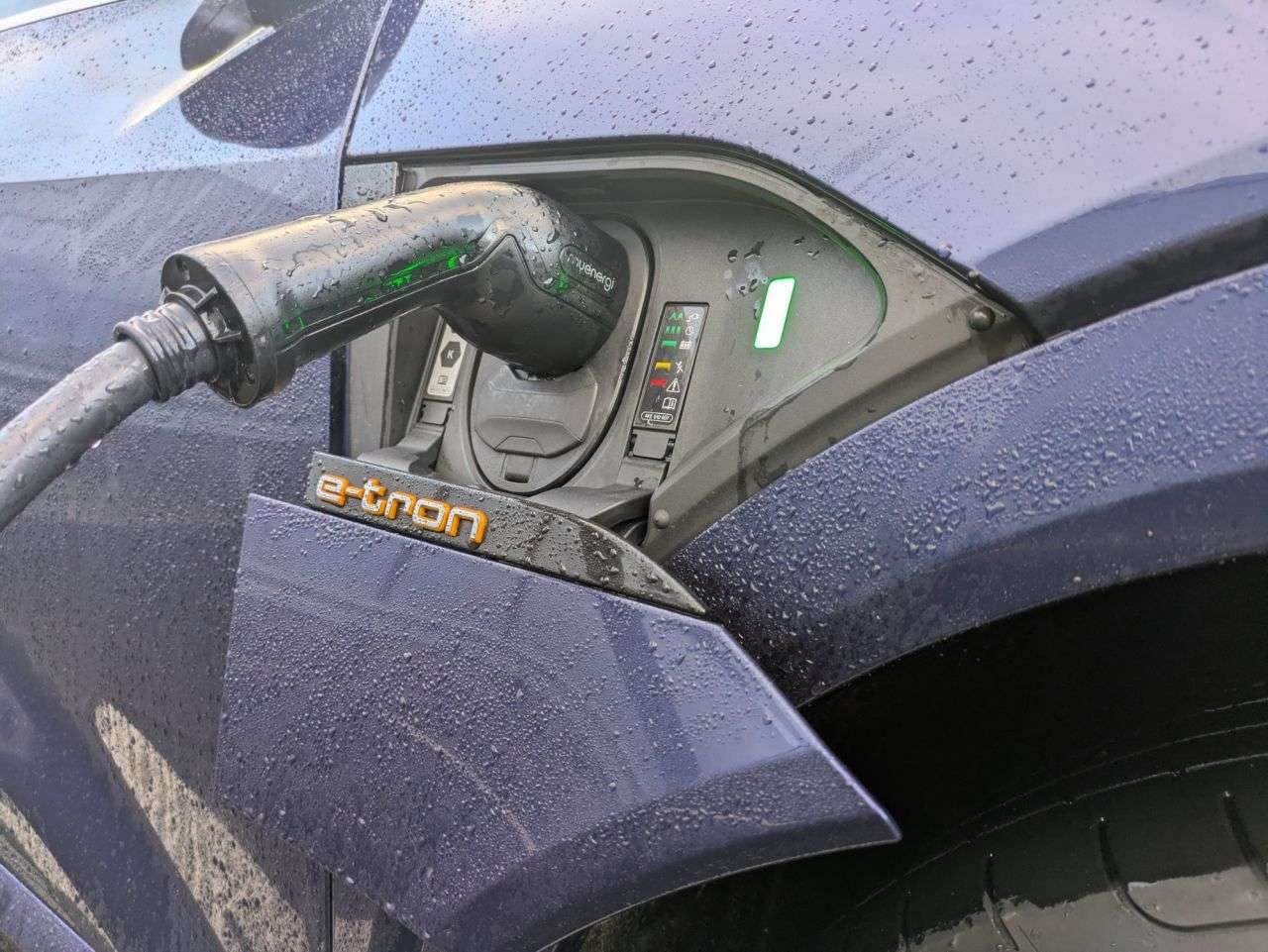 2021 AUDI E-TRON 2021 AUDI E-TRON