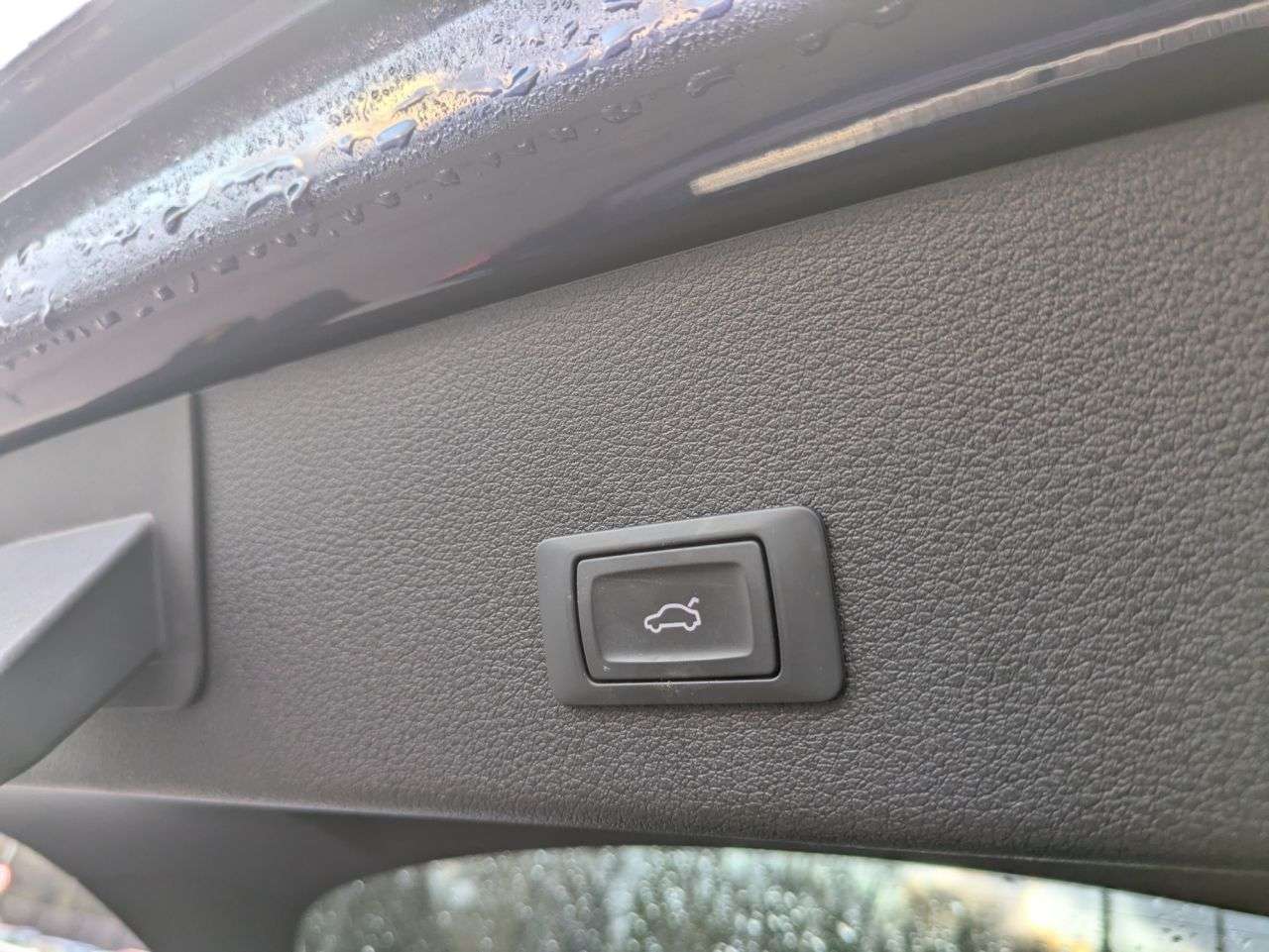 2021 AUDI E-TRON 2021 AUDI E-TRON