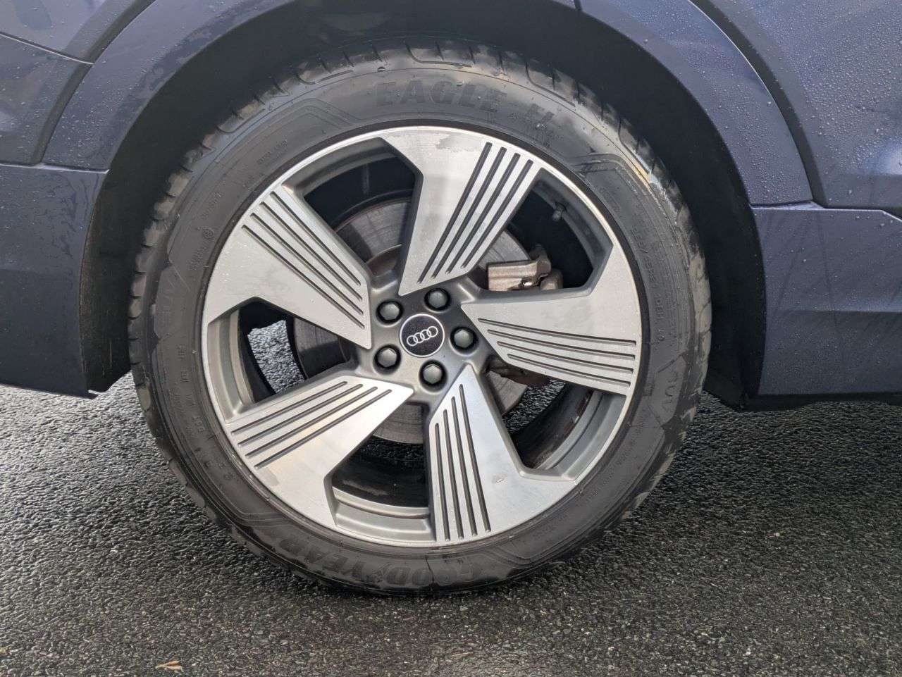 2021 AUDI E-TRON 2021 AUDI E-TRON