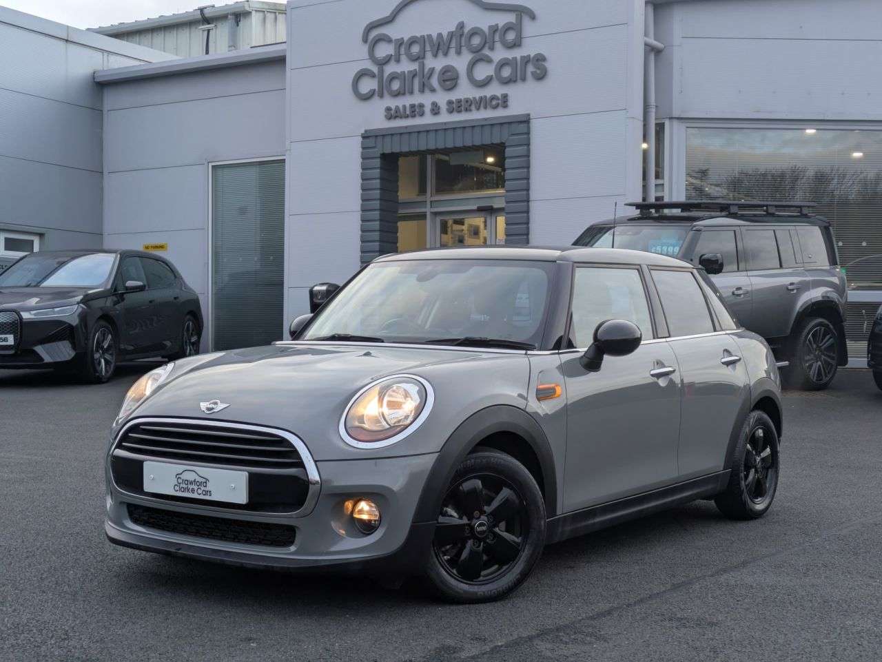 A 2018 MINI MINI COOPER A 2018 MINI MINI COOPER