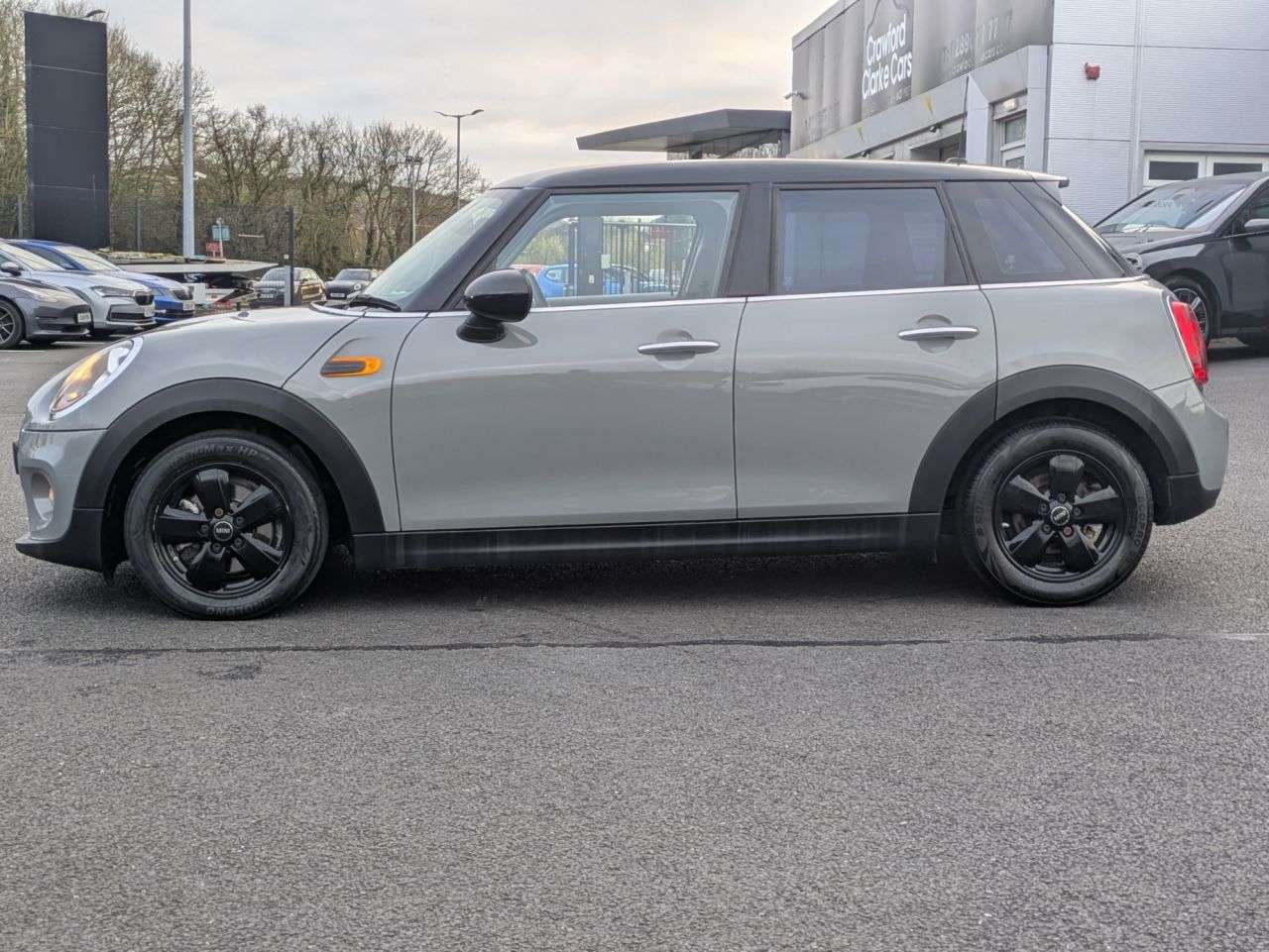 A 2018 MINI MINI COOPER A 2018 MINI MINI COOPER