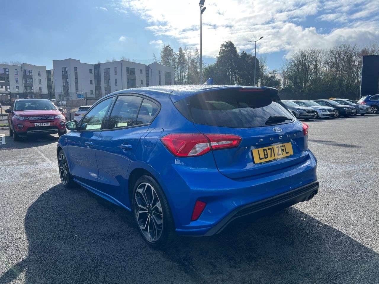 A 2021 FORD FOCUS 1.0T EcoBoost ST-Line X Hatchback 5dr Petrol Auto Euro 6 (s/s) (125 ps) A 2021 FORD FOCUS 1.0T EcoBoost ST-Line X Hatchback 5dr Petrol Auto Euro 6 (s/s) (125 ps)