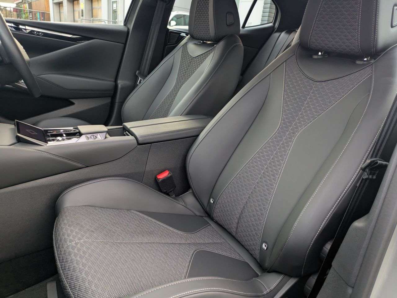 2023 DS AUTOMOBILES DS 4 2023 DS AUTOMOBILES DS 4